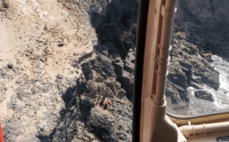 Imagen del rescate desde el helicóptero del GES (Foto TA)